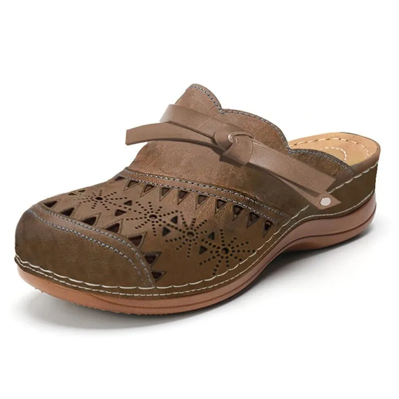 Damen-Clogs zum Hineinschlüpfen mit Schleifen-Akzent und Lochmuster
