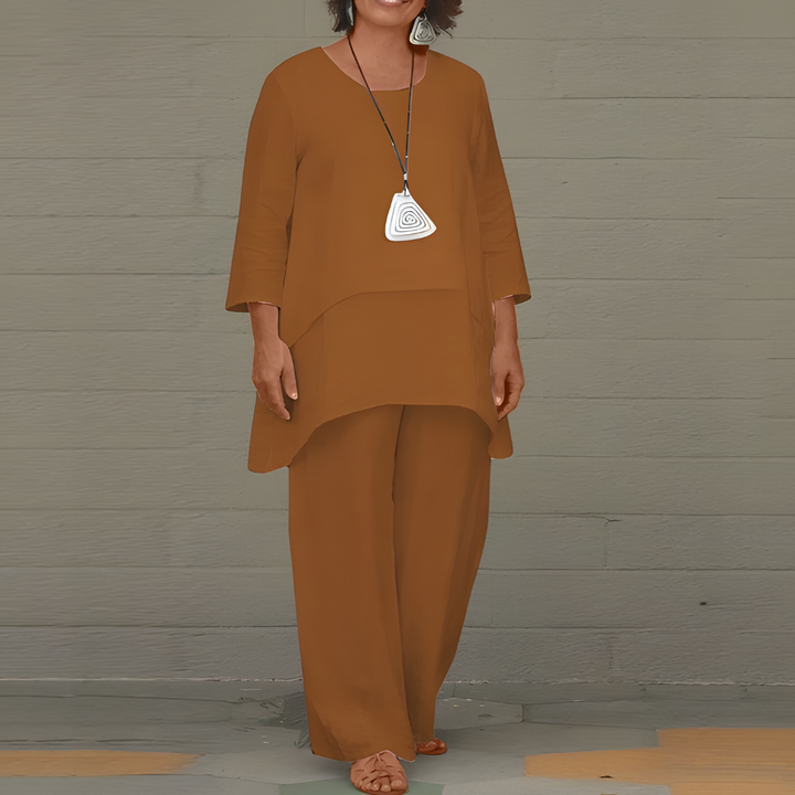 Damen-Leinenoutfit im Lagenlook