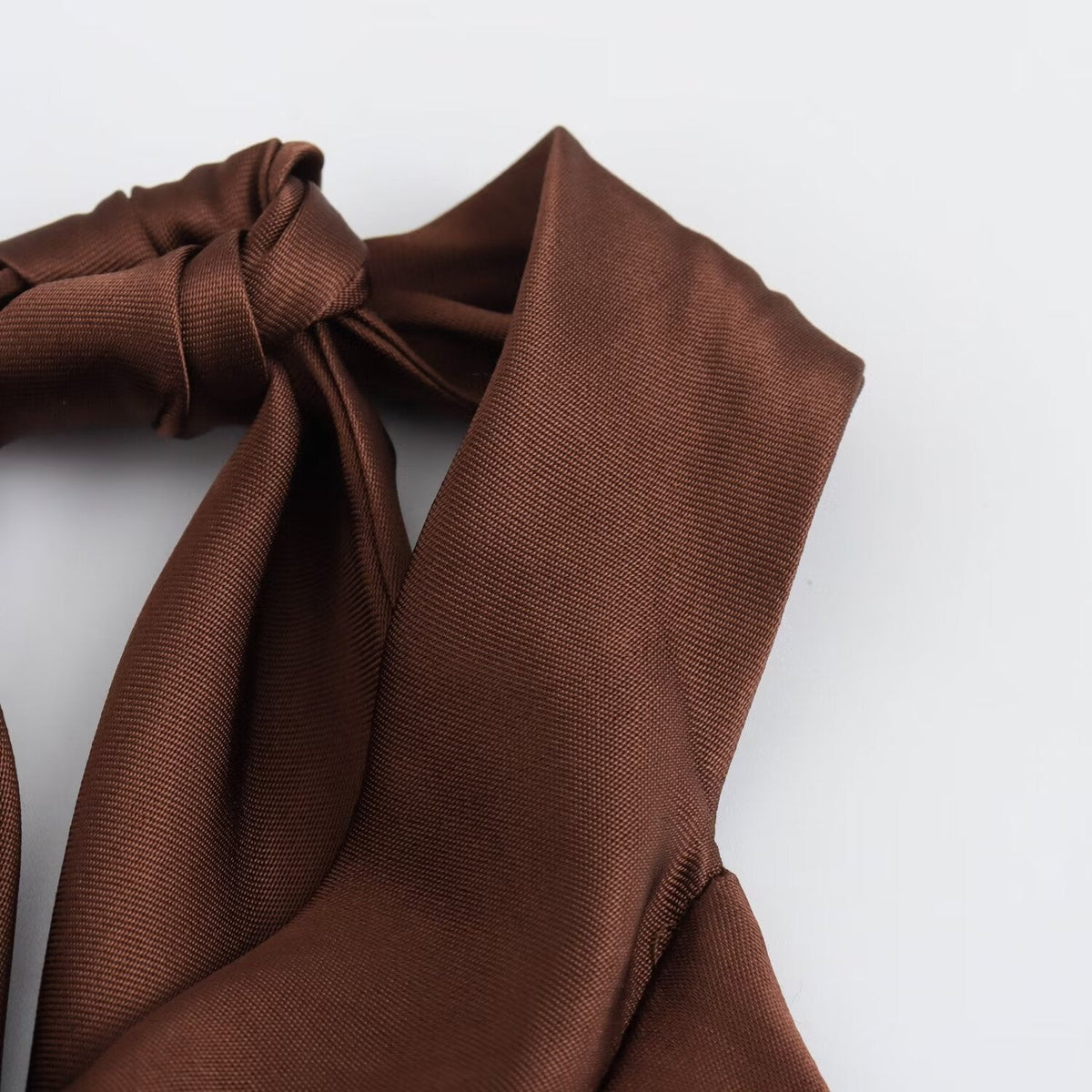 Elegantes Samt-Midikleid „Velvet Dusk“ für die Abendgarderobe