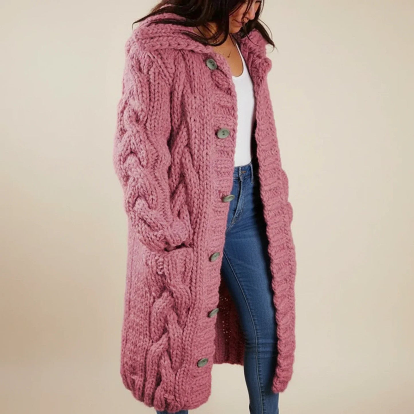 Langer Damen-Winterstrickmantel mit Kapuze