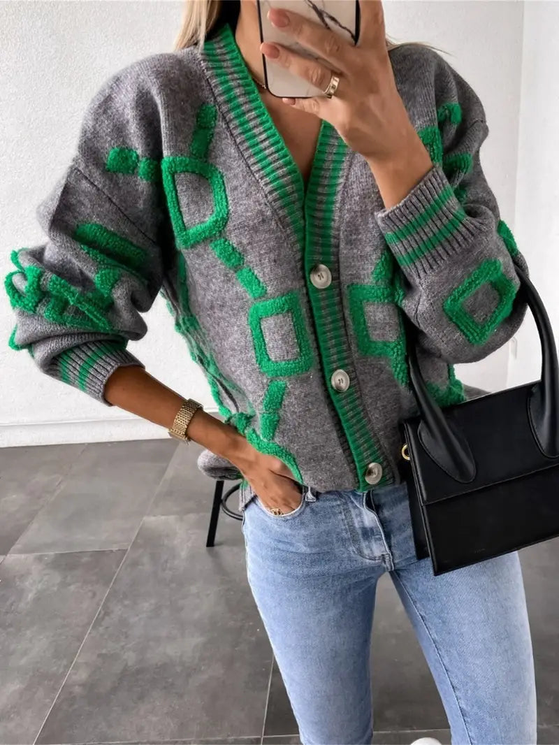 Lange Strickjacke mit V-Ausschnitt und Knopfleiste für Damen