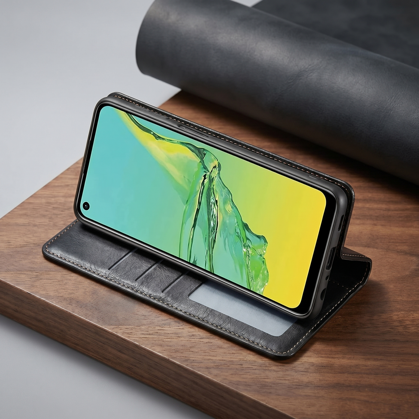 Magnetische Lederhülle für Smartphones im stilvollen Design | Langlebiger Schutz und sicherer Verschluss