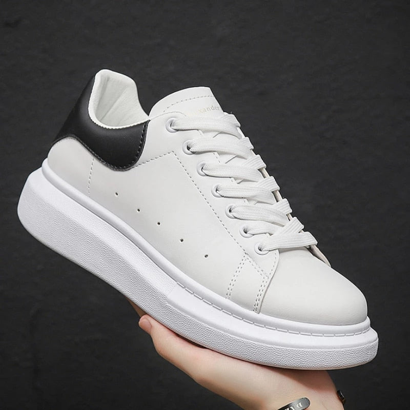 Modische Sommer-Sneaker mit Plateau und Chunky-Sohle