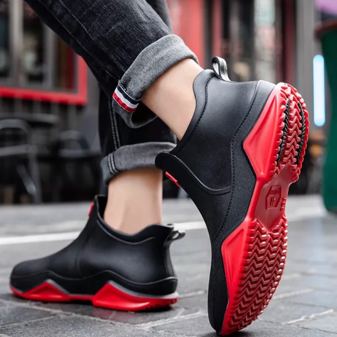 Regendichte, rutschfeste Gummistiefel