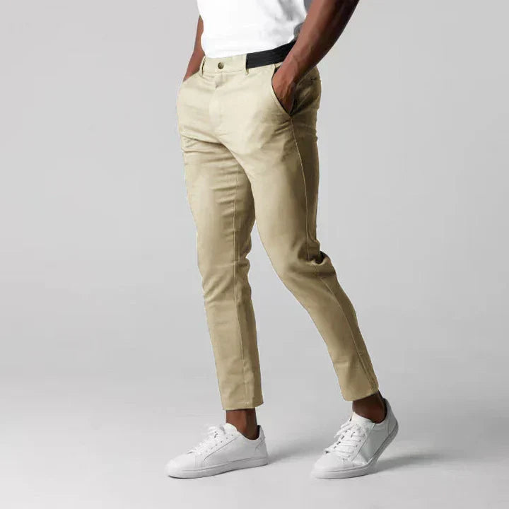 Schmal geschnittene Herren-Chinohose