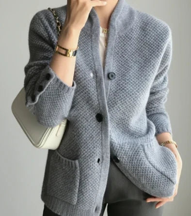 Strickjacke mit Zopfmuster und Knopfleiste für Damen