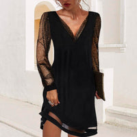 Abendkleid mit Mesh-Ärmeln und asymmetrischem Saum