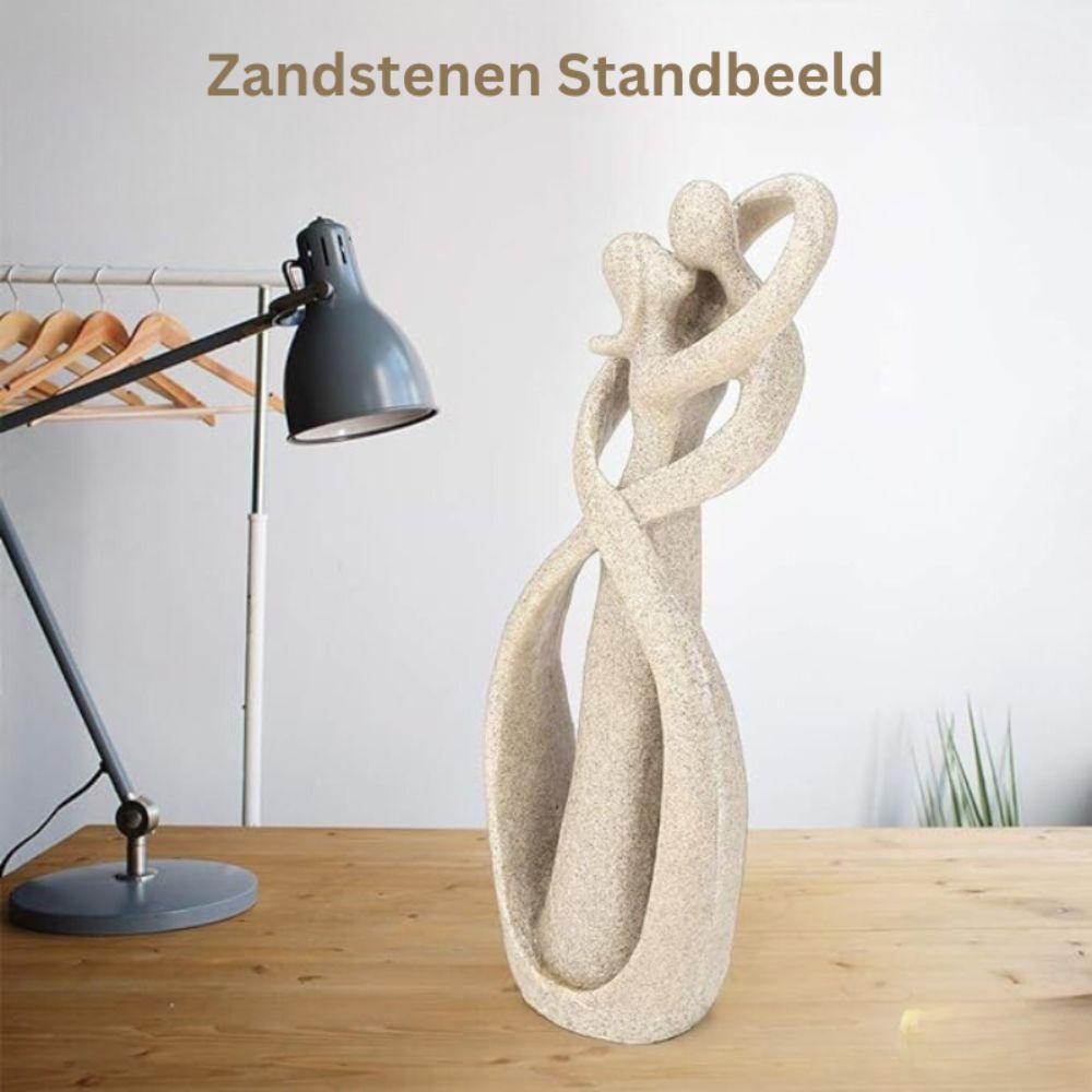 Abstrakte Skulptur der zeitlosen Liebe