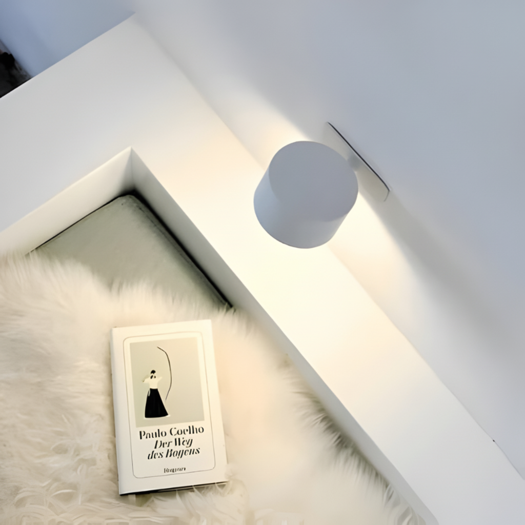 Aufladbare, verstellbare LED-Wandleuchte mit Magnetbefestigung