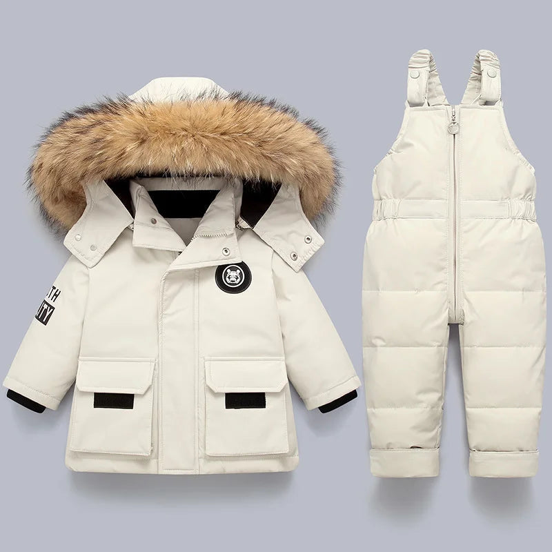 Baby-Schneeanzug – für einen warmen und komfortablen Winter