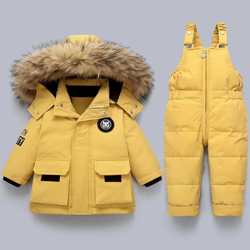 Baby-Schneeanzug – für einen warmen und komfortablen Winter