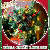 Beleuchtetes Weihnachtsgebüsch für den Außenbereich als Pflanzkübel-Deko