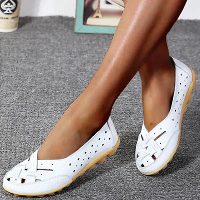 Bequeme Slipper aus atmungsaktivem Leder