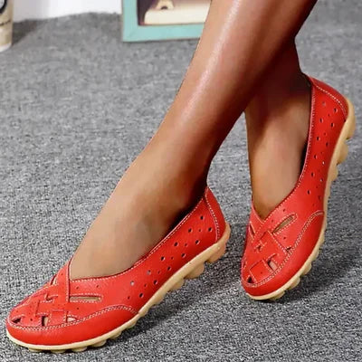 Bequeme Slipper aus atmungsaktivem Leder