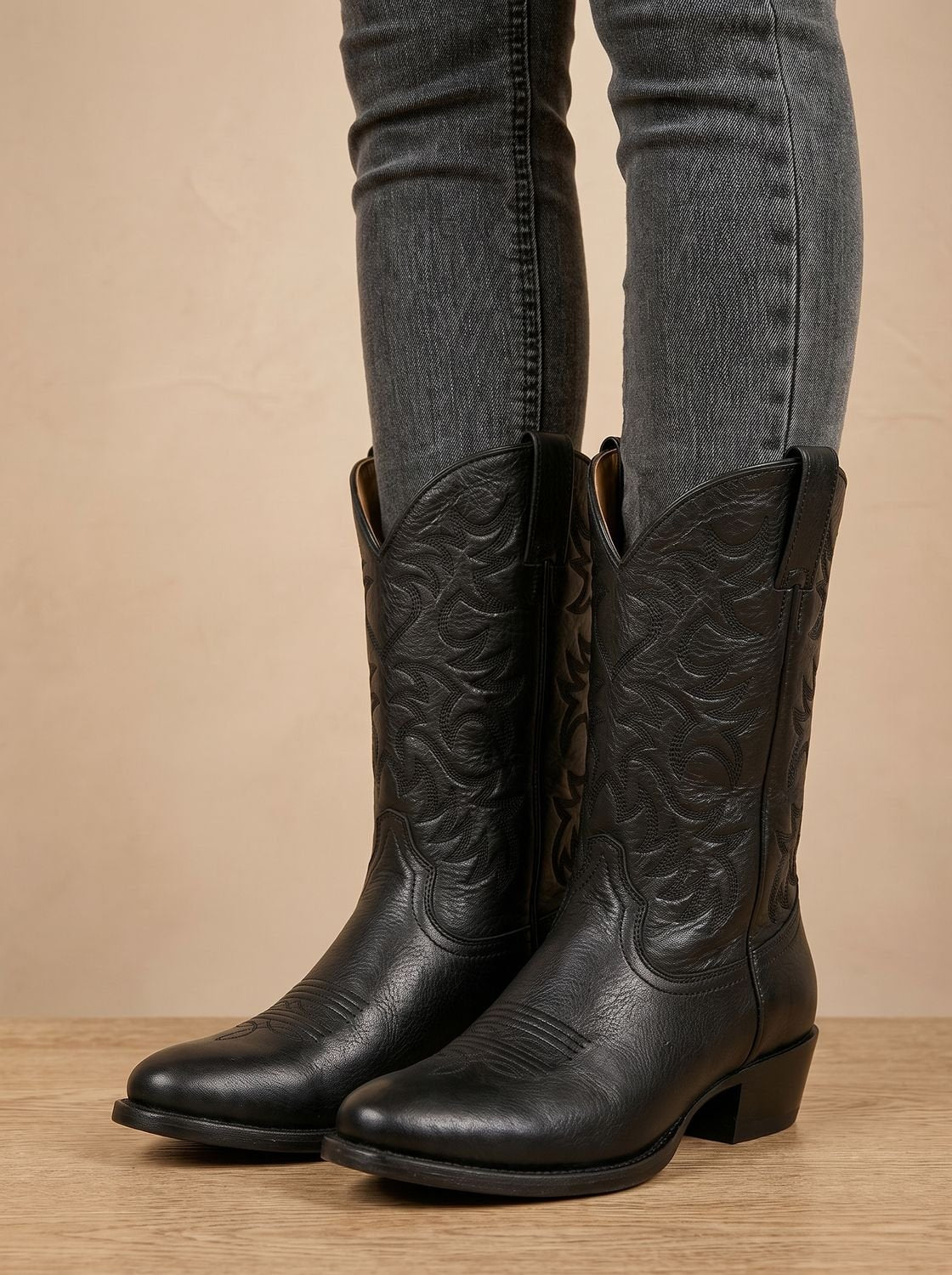 Bestickte halbhohe Damen-Cowboystiefel mit Blockabsatz