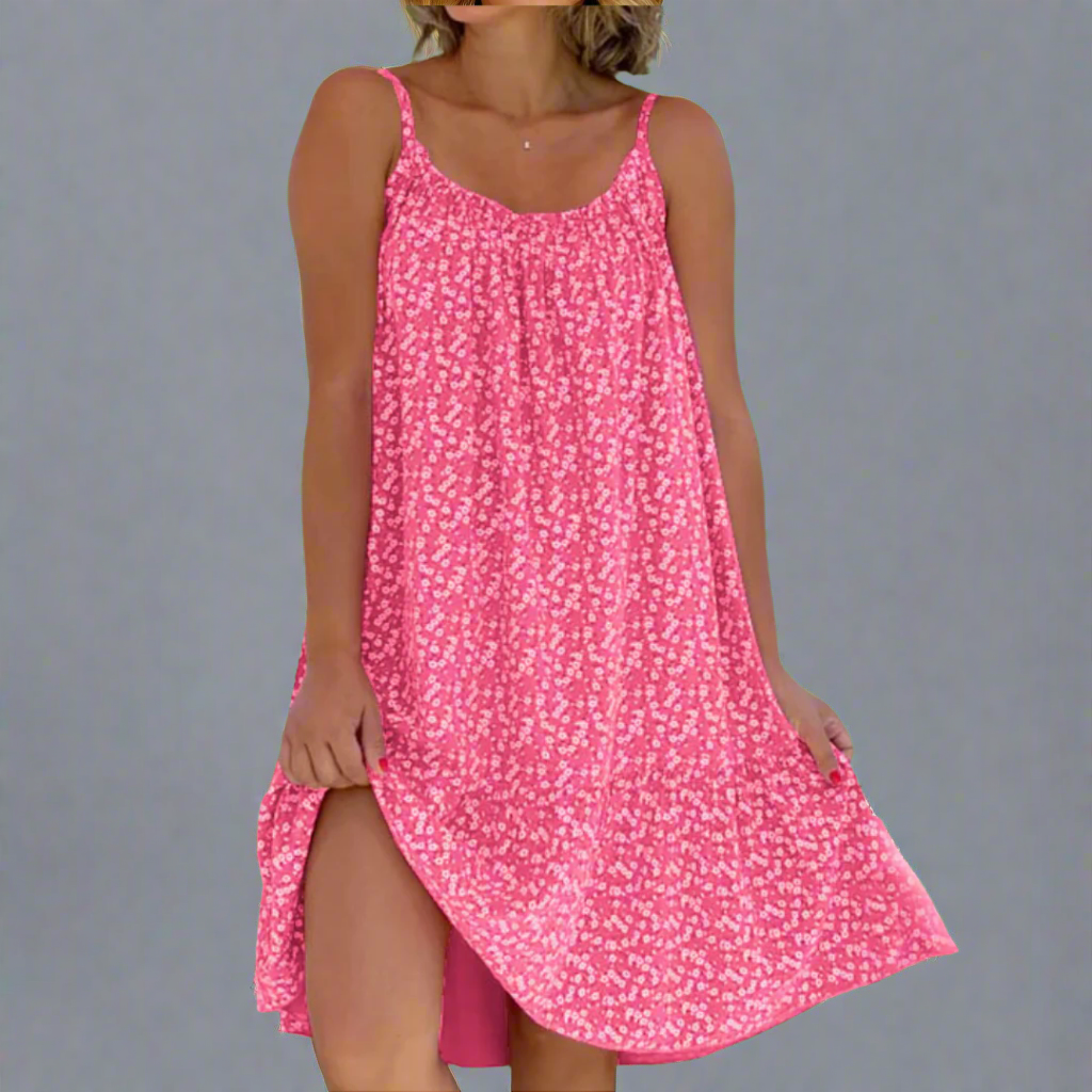 Blumiges Trägerkleid für den Sommer