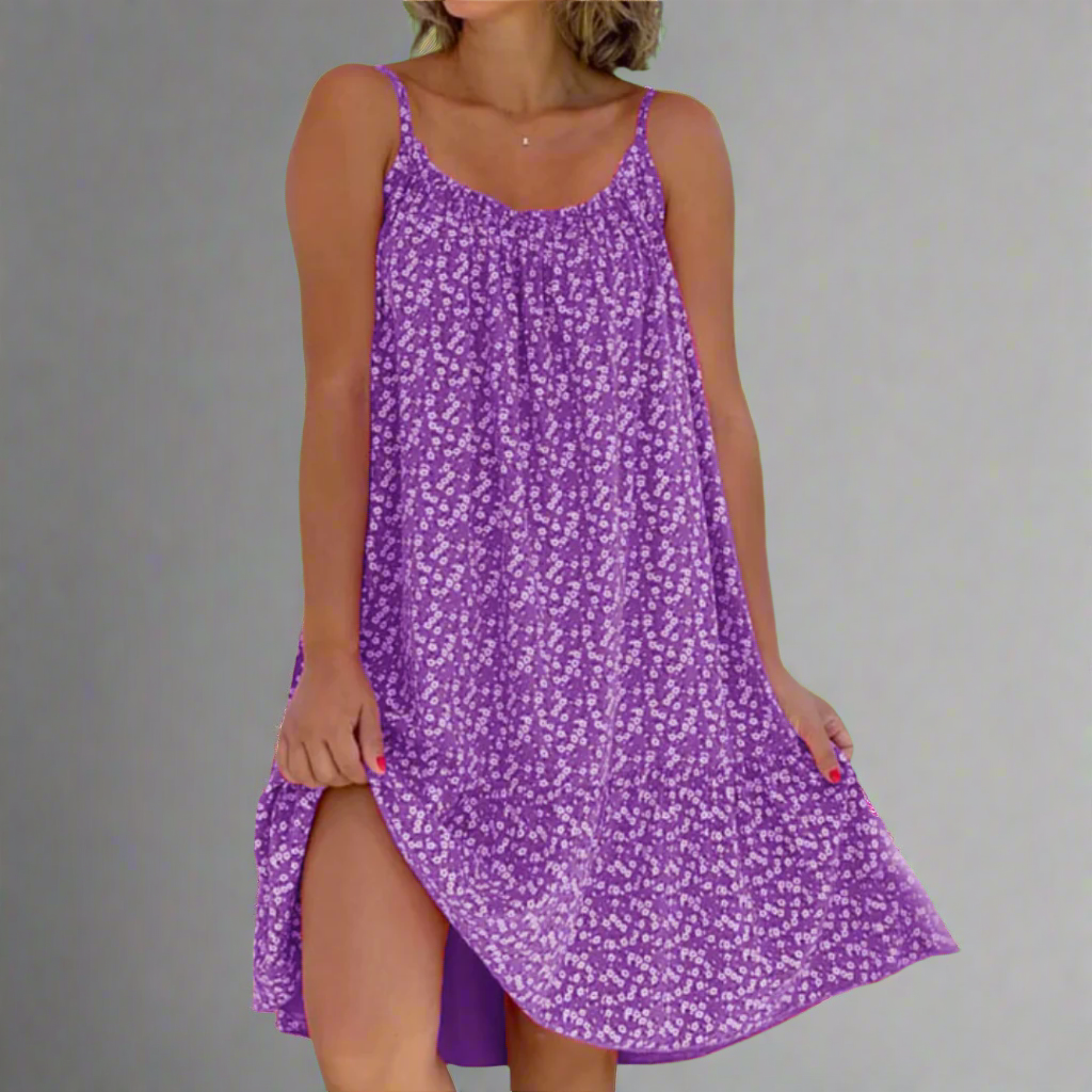 Blumiges Trägerkleid für den Sommer