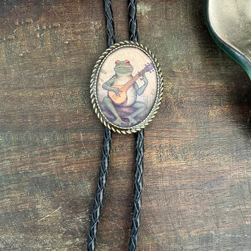 Bolo-Tie mit Frosch und Banjo