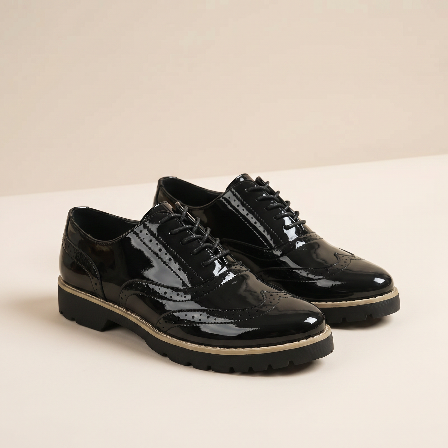 Damen-Brogues aus Lackleder | Oxford-Stil | Bequem für den ganzen Tag