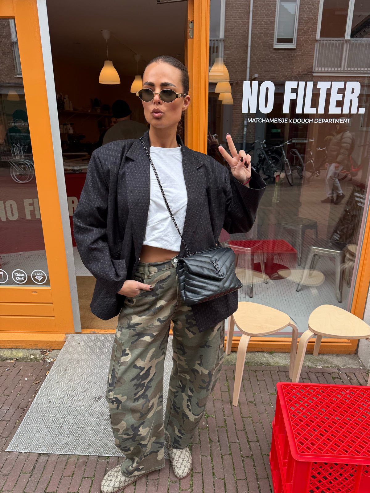 Damen-Cargojeans mit Camouflage-Muster, Stretchbund und Regular Fit – lässige Cargohose für den Alltag
