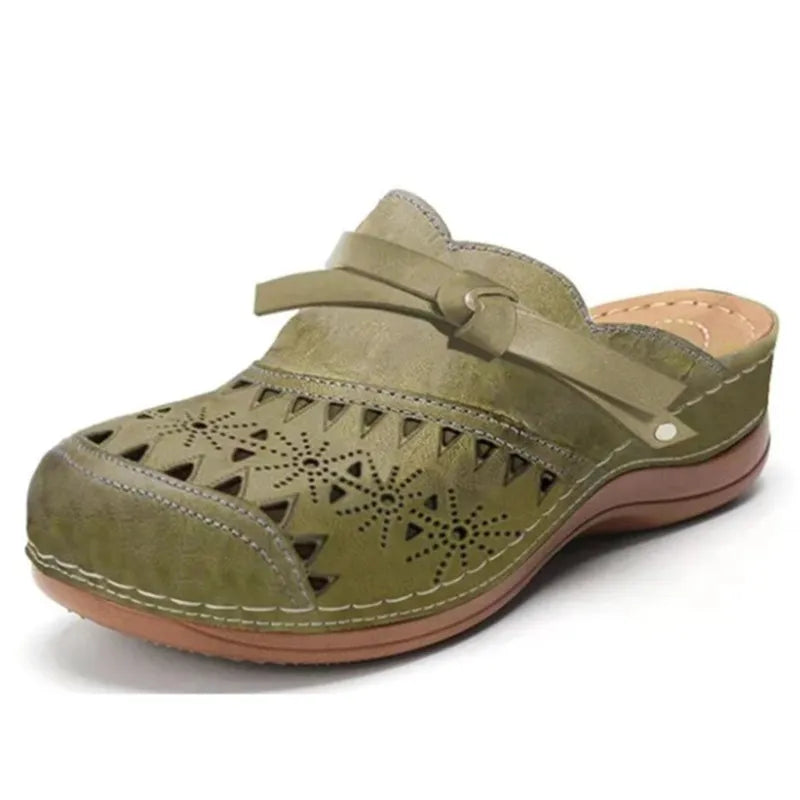 Damen-Clogs zum Hineinschlüpfen mit Schleifen-Akzent und Lochmuster