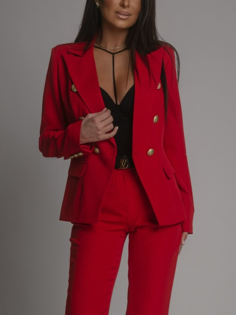 Damen-Hosenanzug mit zweireihigem Blazer