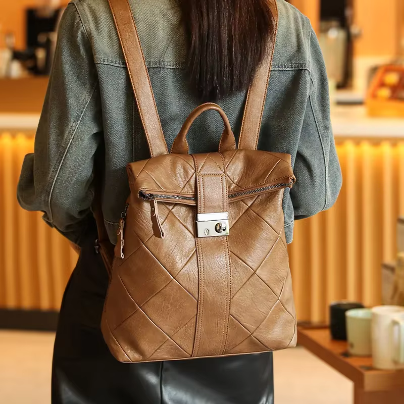 Damen-Lederrucksack mit großem Fassungsvermögen und verstellbaren Schultergurten