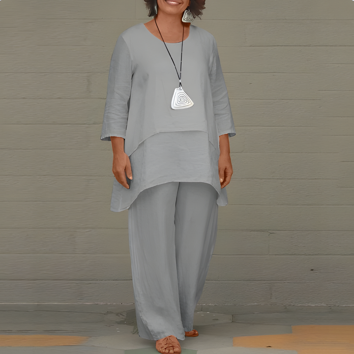 Damen-Leinenoutfit im Lagenlook