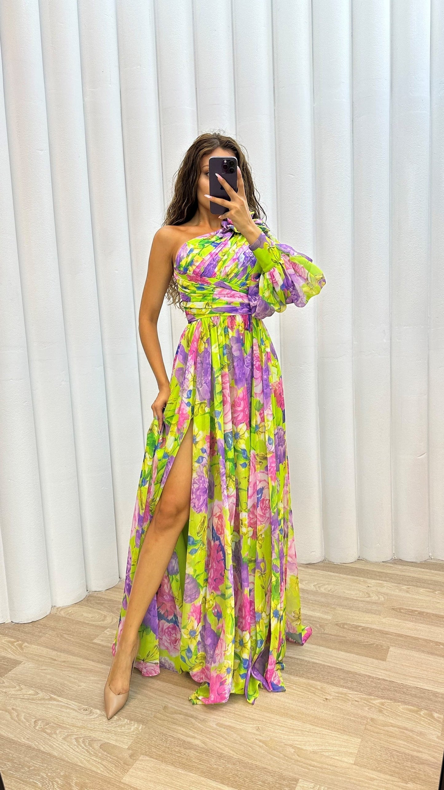 Damen-Maxikleid mit One-Shoulder-Träger – Mehrfarbiges Design & elegante Passform