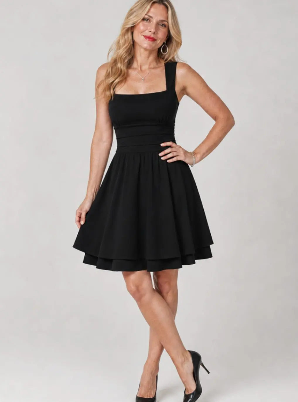 Damen-Mini-Cocktailkleid in A-Linie mit eckigem Ausschnitt und geraffter Taille