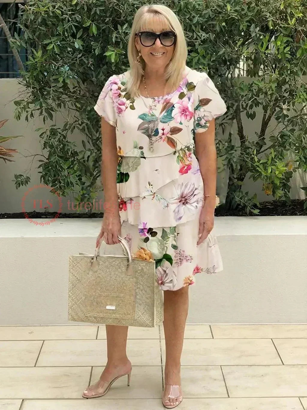 Damen-Minikleid mit Rüschen