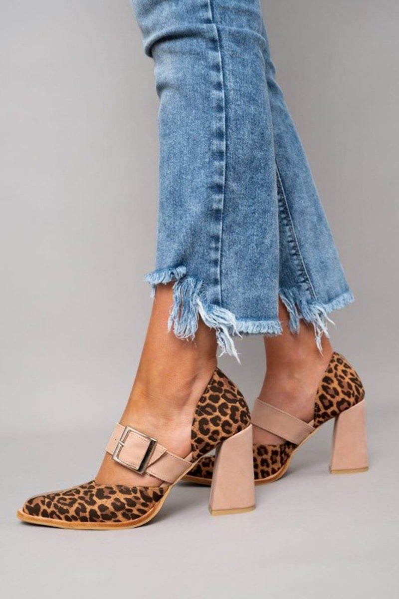 Damen-Pumps mit Leopardenmuster, Blockabsatz und breitem Schnallenriemen