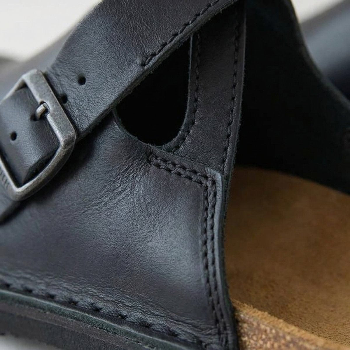Damen-Schlupfclogs aus Leder