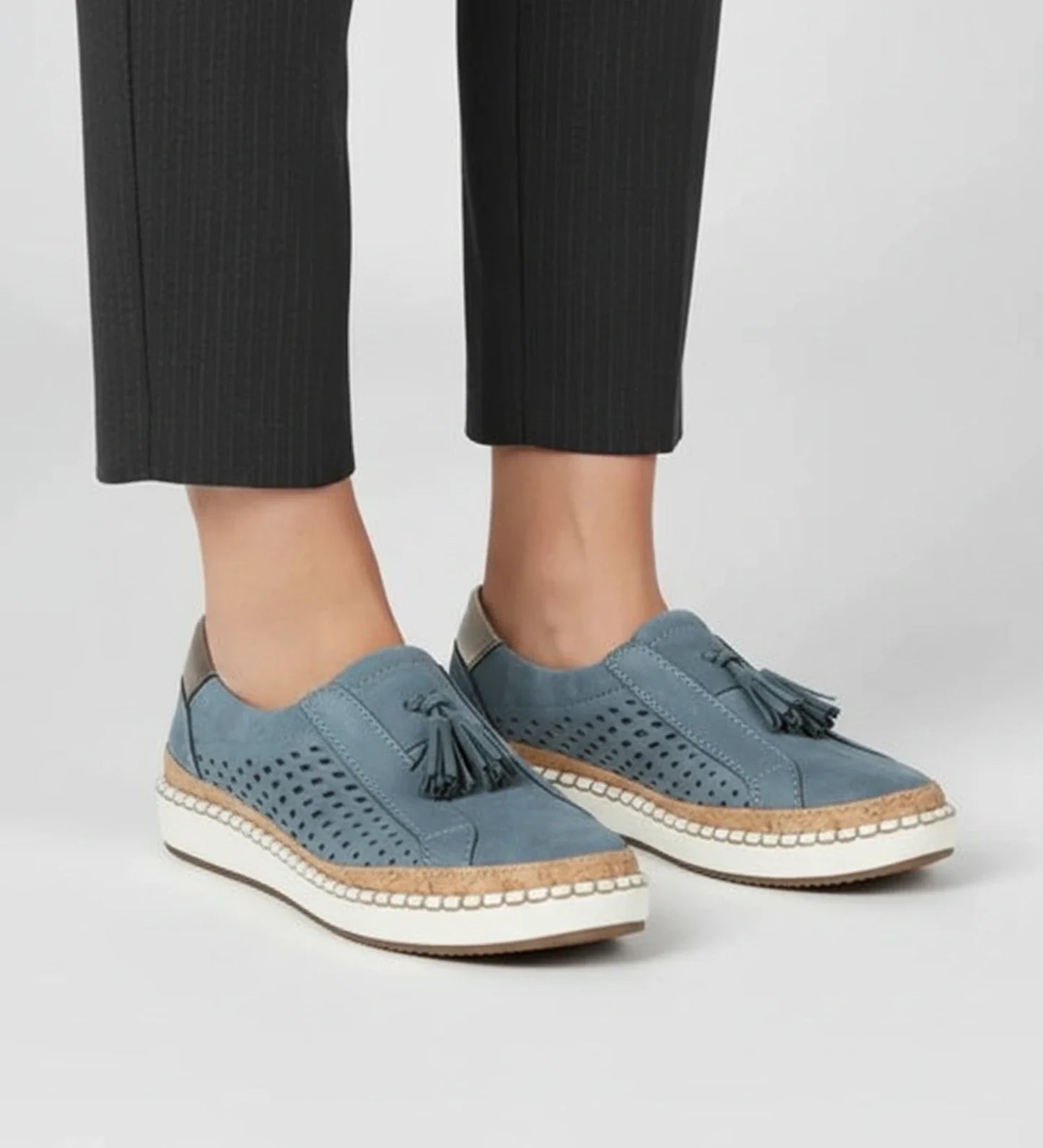 Damen-Slip-on-Loafer-Sneaker mit Perforation und Quasten
