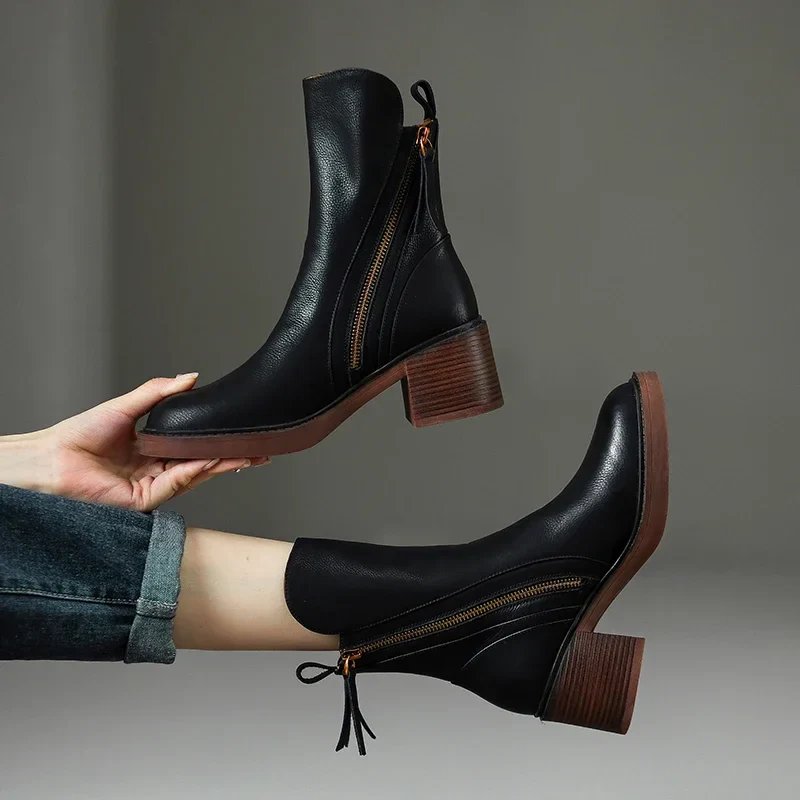 Damen-Stiefeletten mit Blockabsatz