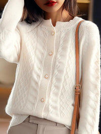 Damen-Strickjacke mit Zopfmuster