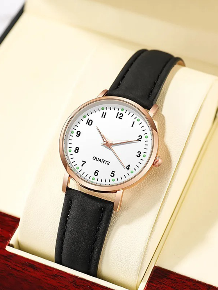 Damenarmbanduhr aus Leder in Roségold