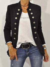 Damenblazer im Military-Stil
