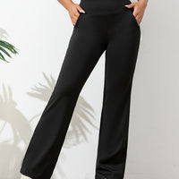 Damenhose im Bootcut-Schnitt mit hohem Bund