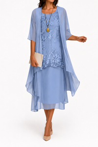 Damenkleid mit Rundhalsausschnitt und 3/4-Ärmeln für Hochzeitsgäste mit Blumenmuster in Midilänge