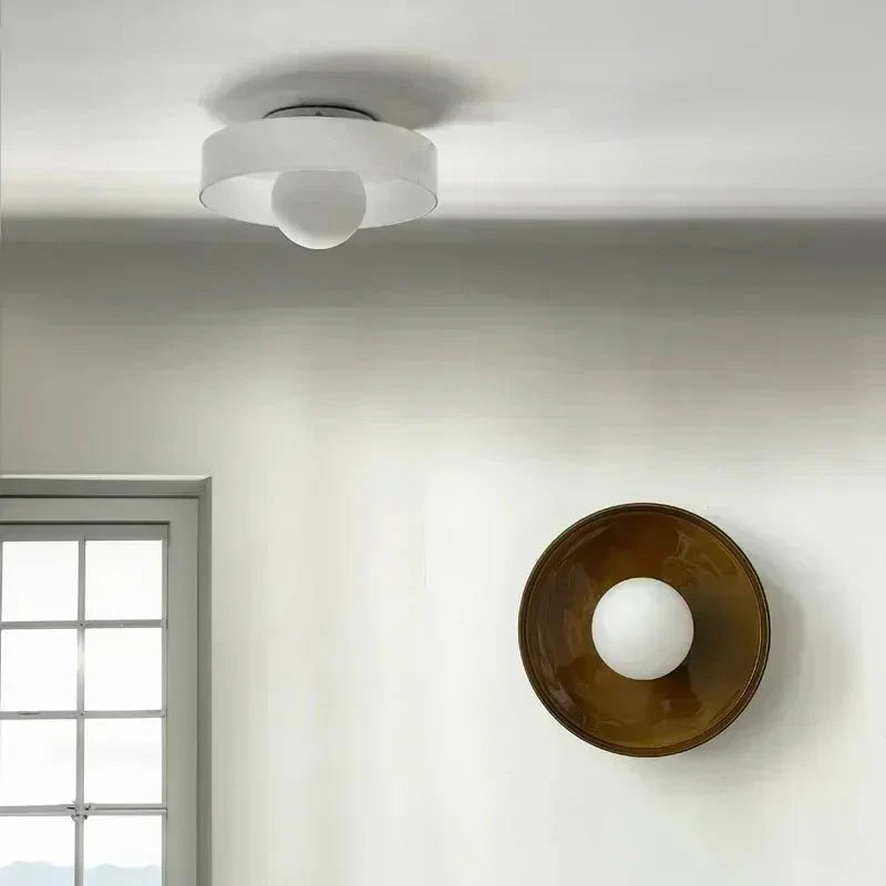 Deckenleuchte aus Glas im skandinavischen Design – Stimmungsvolle Beleuchtung für jedes Interieur