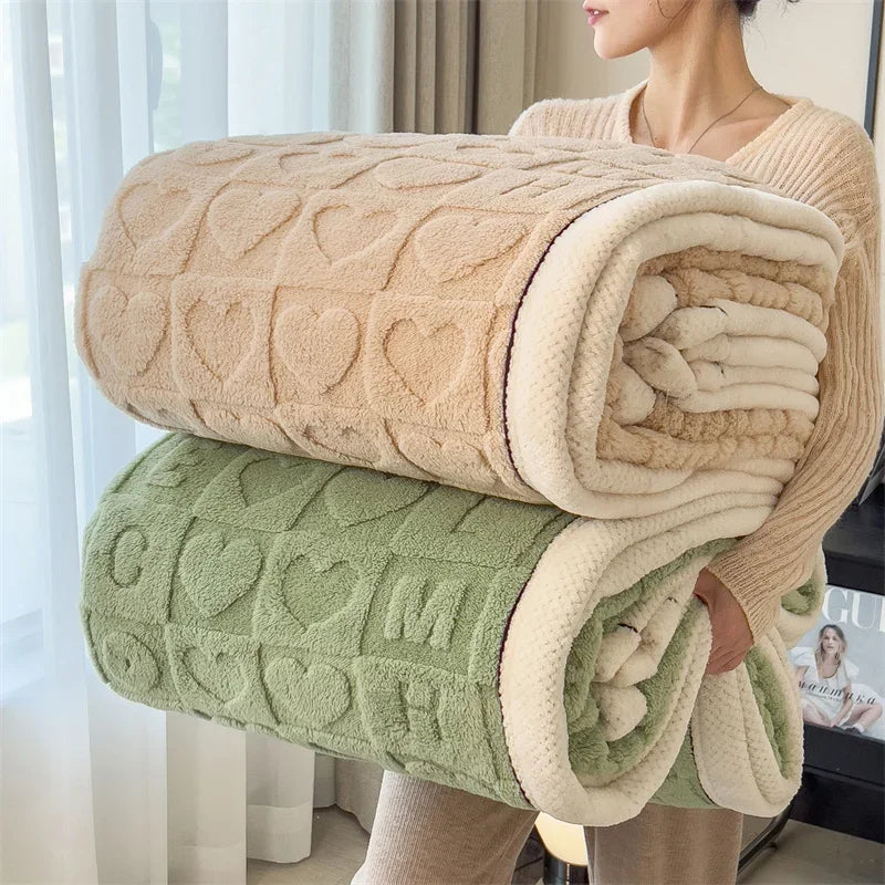 Dicke Fleecedecke mit Herzmuster