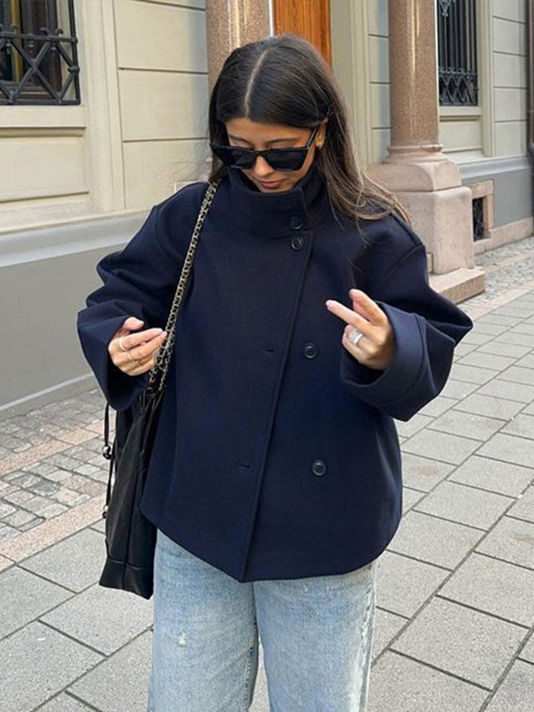 Doppelreihige kurze Jacke im Luxusstil aus warmem Material