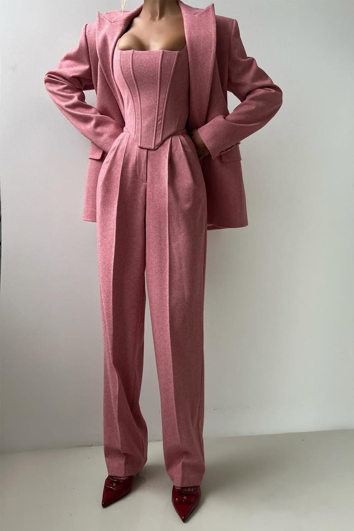 Dreiteiliges Set mit zweireihigem Blazer