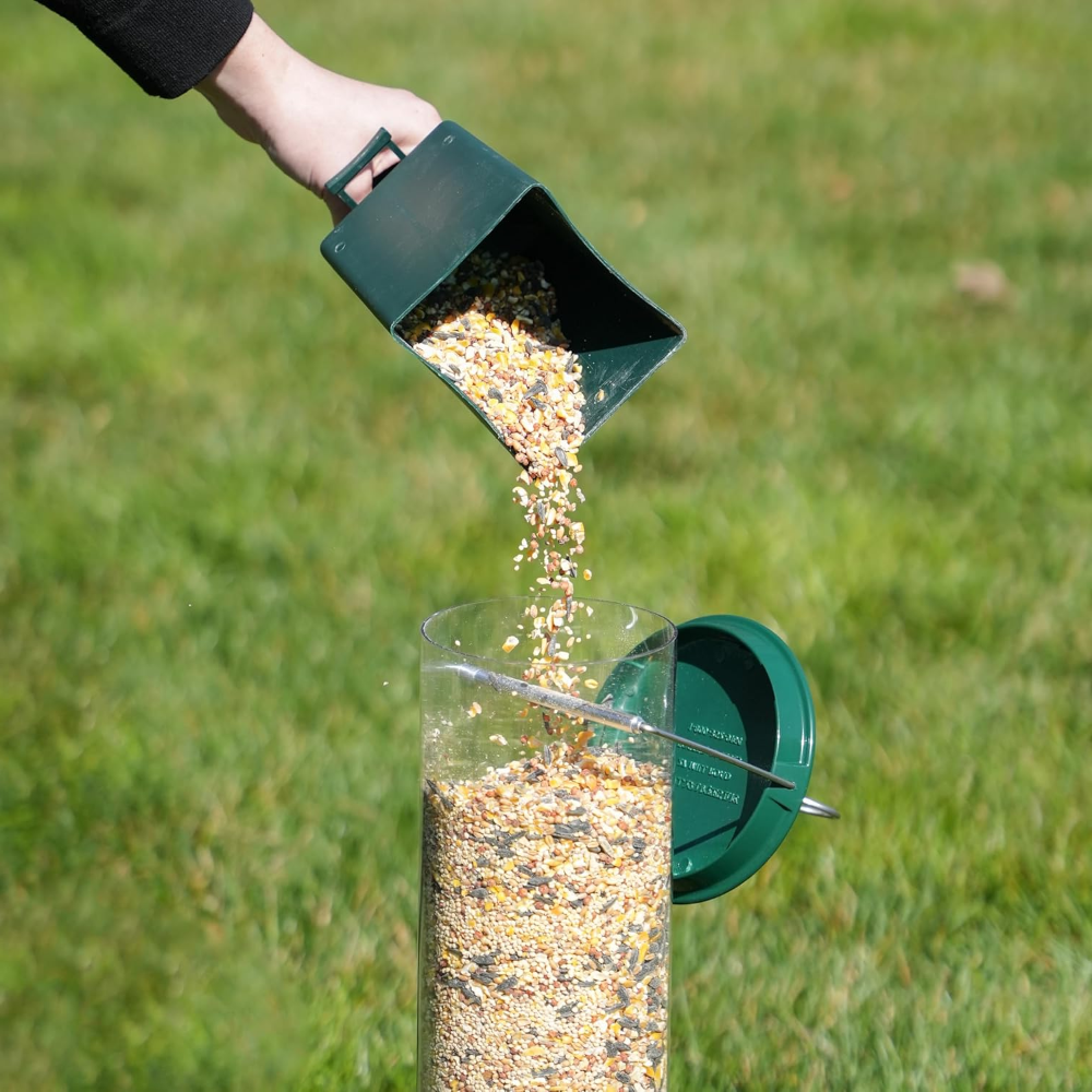 Eichhörnchensichere Röhren-Vogelfutterstation aus Metall zum Aufhängen für Garten und Außenbereich