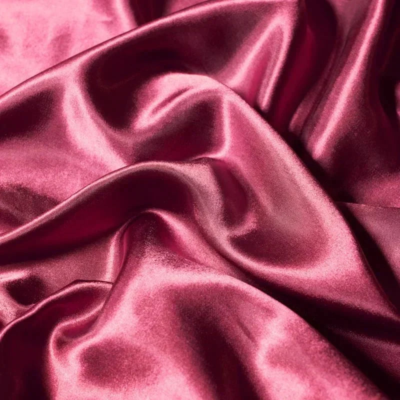 Eisseide-Satin-Spannbettlaken mit elastischer Passform und glatter Webstruktur