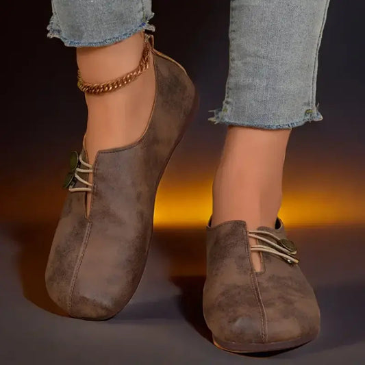 Elegante, ergonomische flache Schuhe mit runder Zehenkappe und weicher Sohle