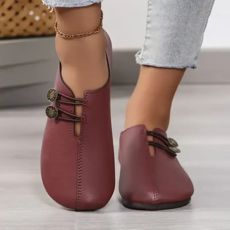 Elegante, ergonomische flache Schuhe mit runder Zehenkappe und weicher Sohle