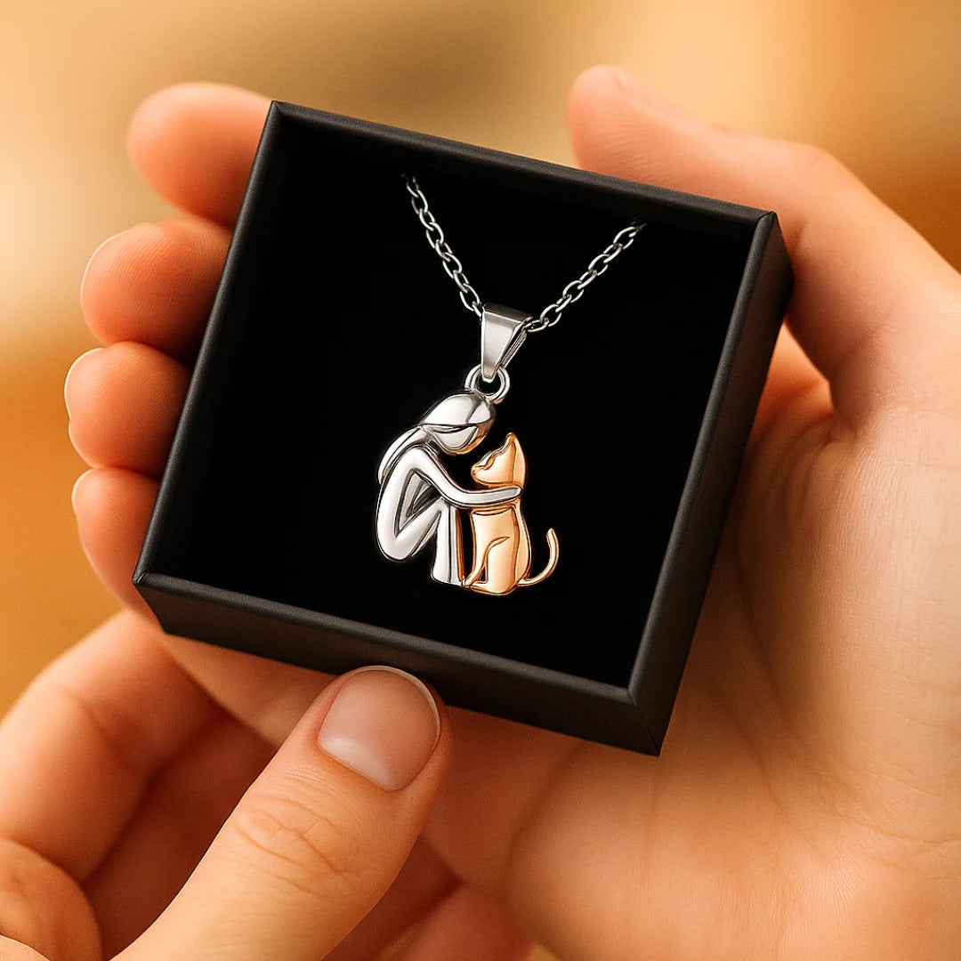 Elegante Halskette mit Umarmungs-Anhänger – stilvoller Schmuck