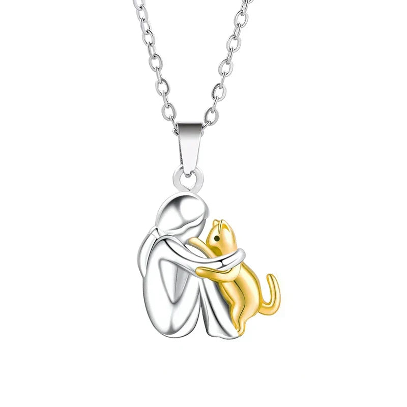 Elegante Halskette mit Umarmungs-Anhänger – stilvoller Schmuck